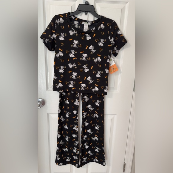 Peanuts Other - Peanuts Black and Orange Women Pajama Set